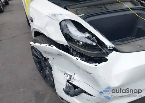 2024 Tesla Model Y Performance Dual Motor All-Wheel Drive from USA, damaged, VIN 7SAYGDEF6RF112421